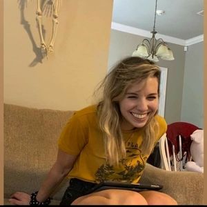 Meet your Posher, Catherine